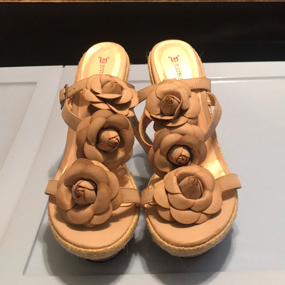 Shoes - Picture 2 of 3